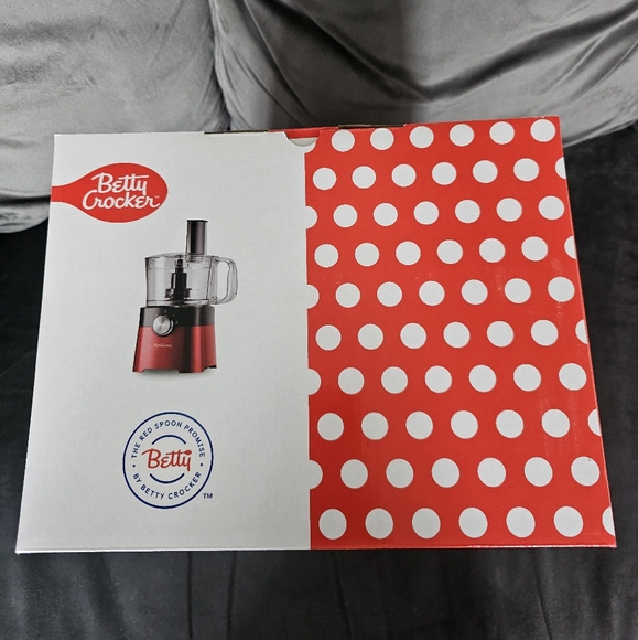 Betty Crocker 8-Cup/2.0 L Food Processor, 500 Watts - Picture 5 of 5